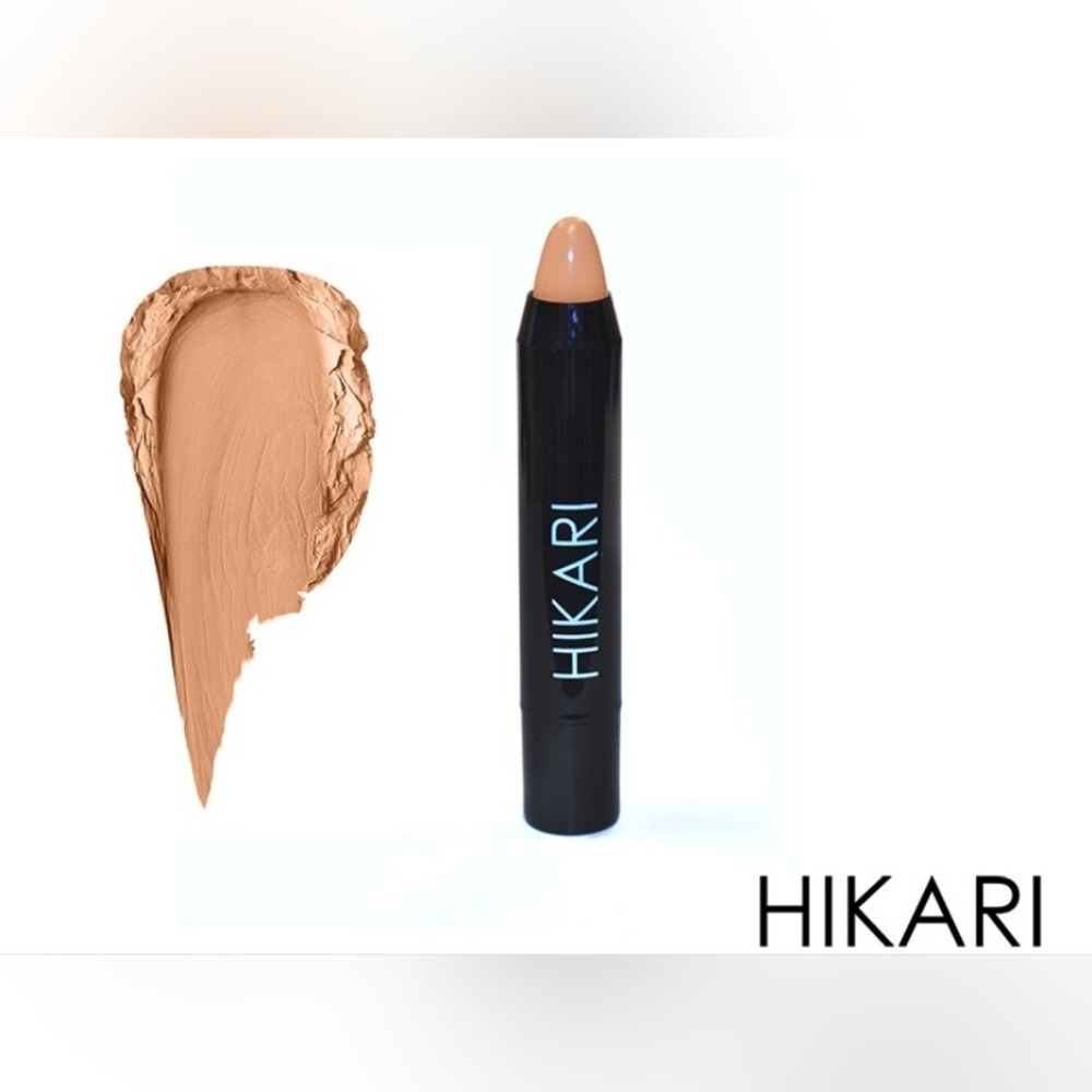 NWT Hikari Cosmetic Concealer - Light Medium (Set Of 4)